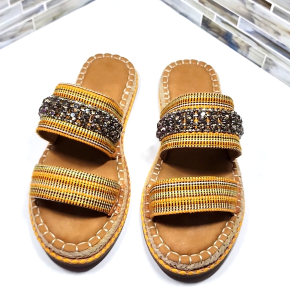 Crown Vintage Sandals - Picture 6 of 6